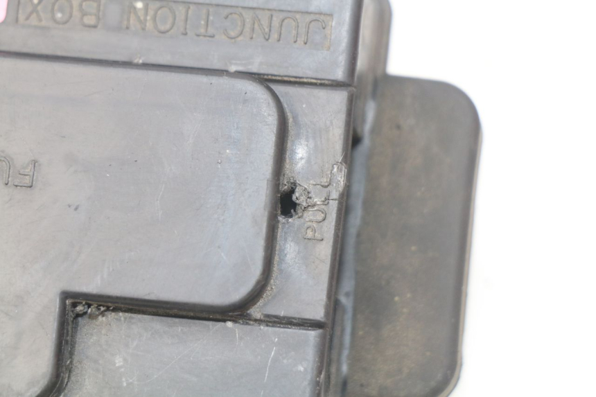 photo de PORTE FUSIBLE KAWASAKI ZR7 ZR-7 S 750 (1999 - 2004) - Détail de la pièce