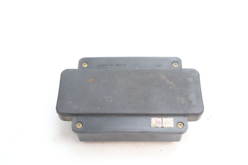 photo de PORTE FUSIBLE KAWASAKI ZX-6R ZX6R 600 (1995 - 1997) - Autre angle de vue