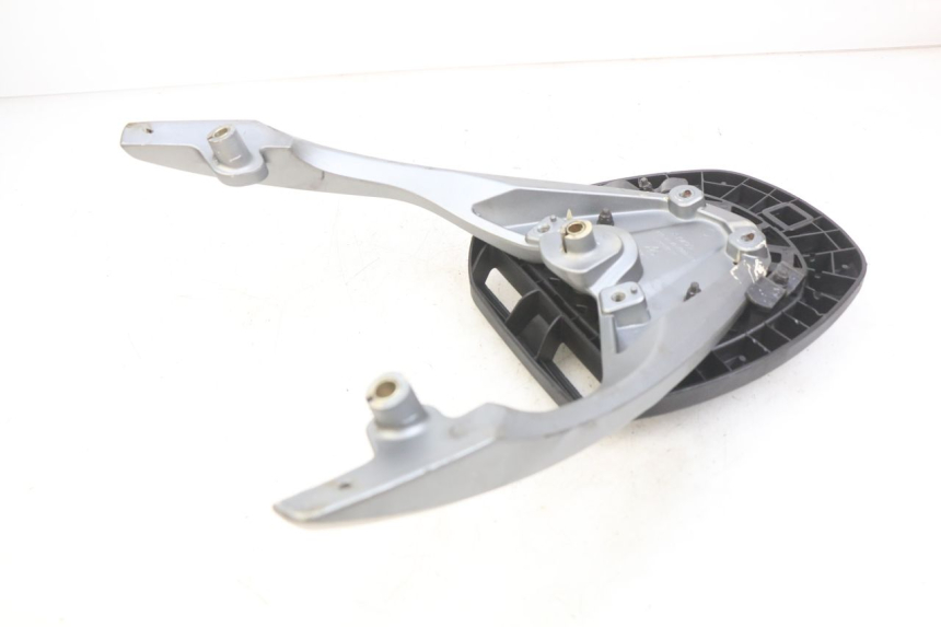 photo de PORTE PAQUET KYMCO AGILITY 16+ 4T 50 (2018 - 2023) - Vue d’ensemble