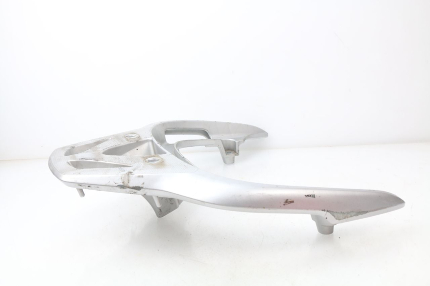 photo de PORTE PAQUET HONDA FES PANTHEON 125 (2003 - 2007) - Gros plan technique