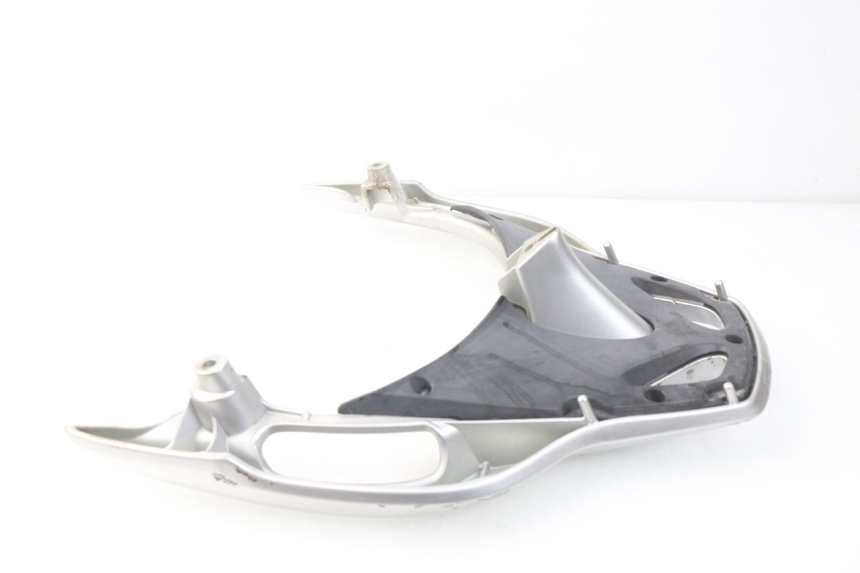 photo de PORTE PAQUET HONDA FES PANTHEON 125 (2003 - 2007) - Zoom état d’usage