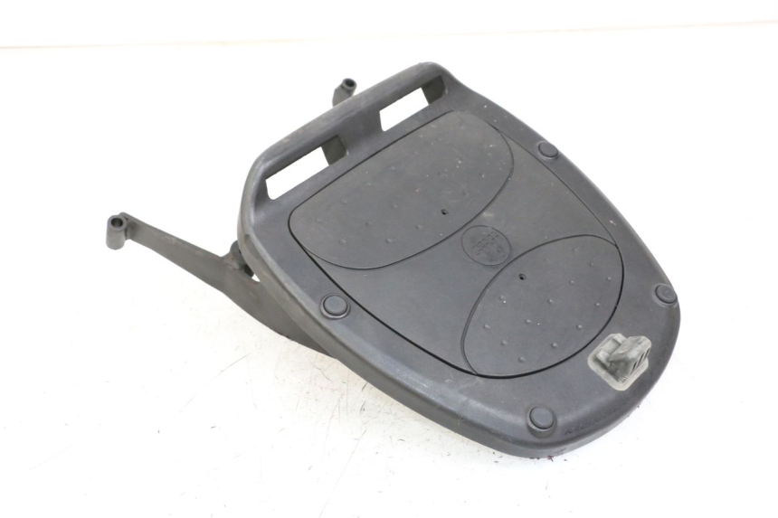 photo de PORTE PAQUET MBK FLAME X 125 (2007 - 2016) - Gros plan technique