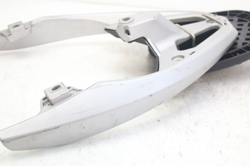 photo de PORTE PAQUET PEUGEOT GEOPOLIS RS 125 (2007 - 2009) - Zoom état d’usage