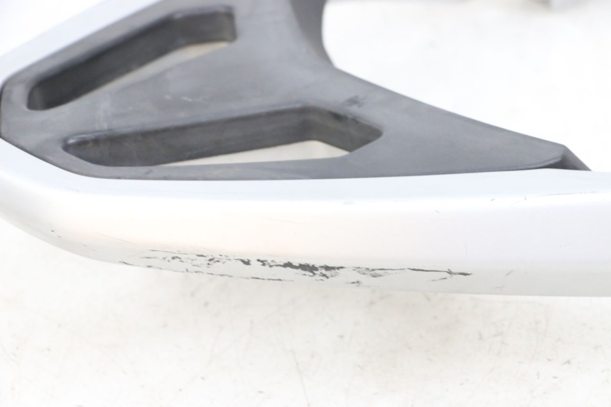 photo de PORTE PAQUET PEUGEOT GEOPOLIS RS 125 (2007 - 2009) - Autre angle de vue