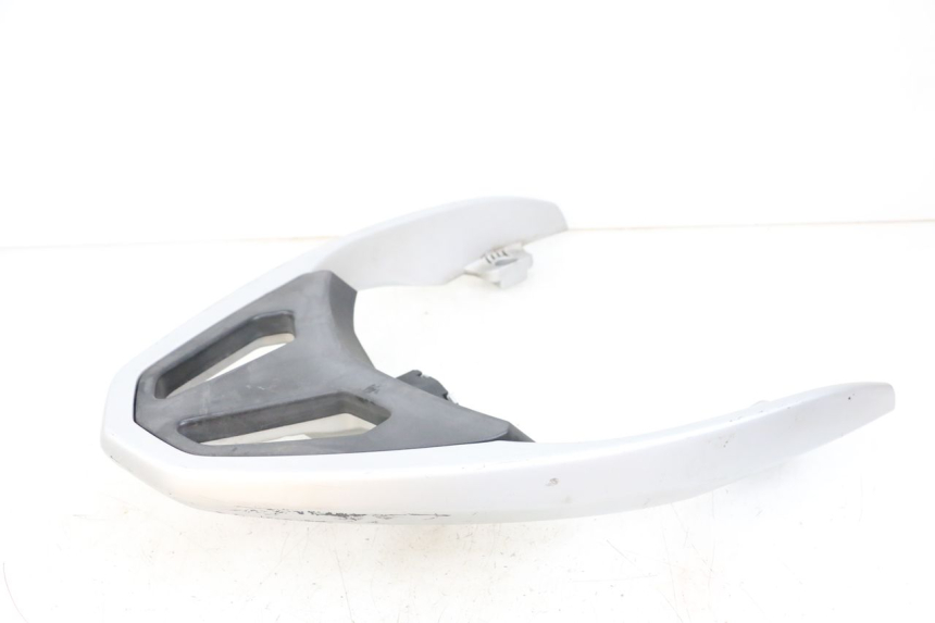 photo de PORTE PAQUET PEUGEOT GEOPOLIS RS 125 (2007 - 2009) - Gros plan technique