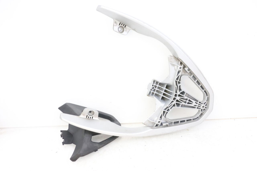 photo de PORTE PAQUET PEUGEOT GEOPOLIS RS 125 (2007 - 2009) - Points de fixation