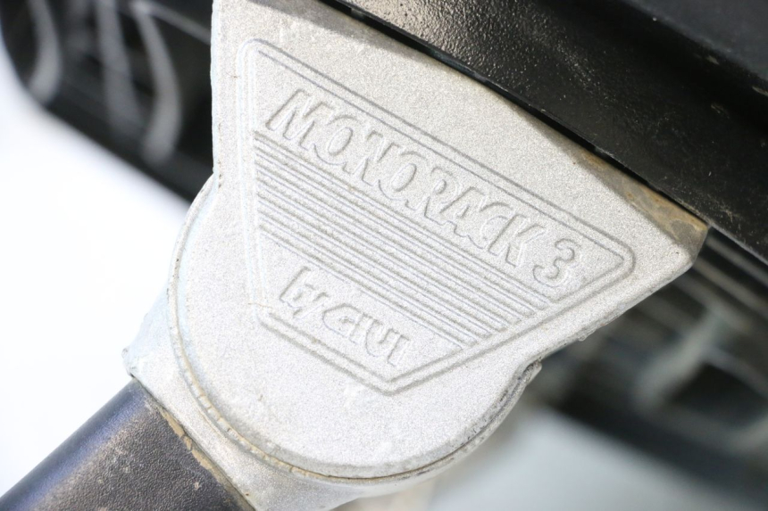 photo de PORTE PAQUET KAWASAKI GPX F ZX750F 750 (1986 - 1990) - Pièce contrôlée