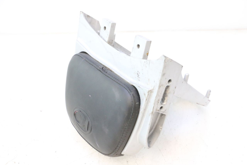 photo de PORTE PAQUET KYMCO GRAND DINK 125 (2008 - 2014) - Détail de la pièce
