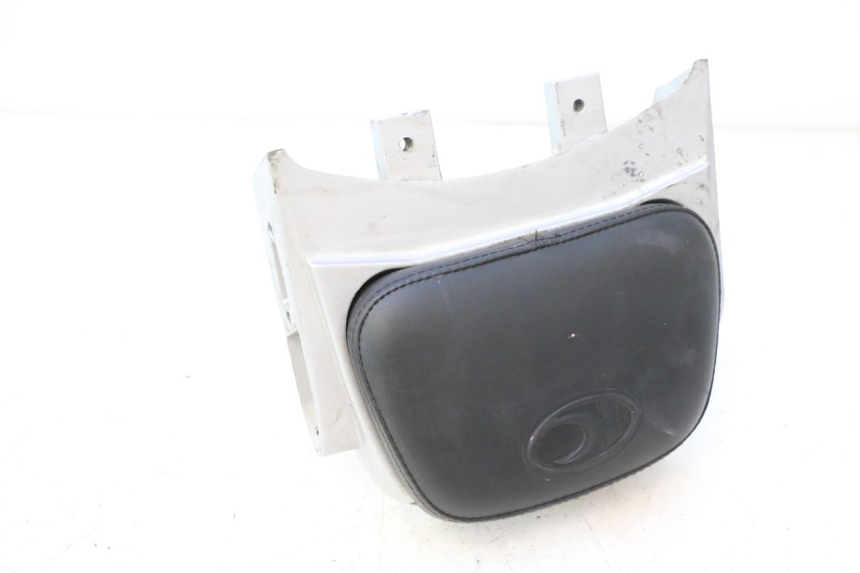photo de PORTE PAQUET KYMCO GRAND DINK 125 (2008 - 2014) - Zoom état d’usage