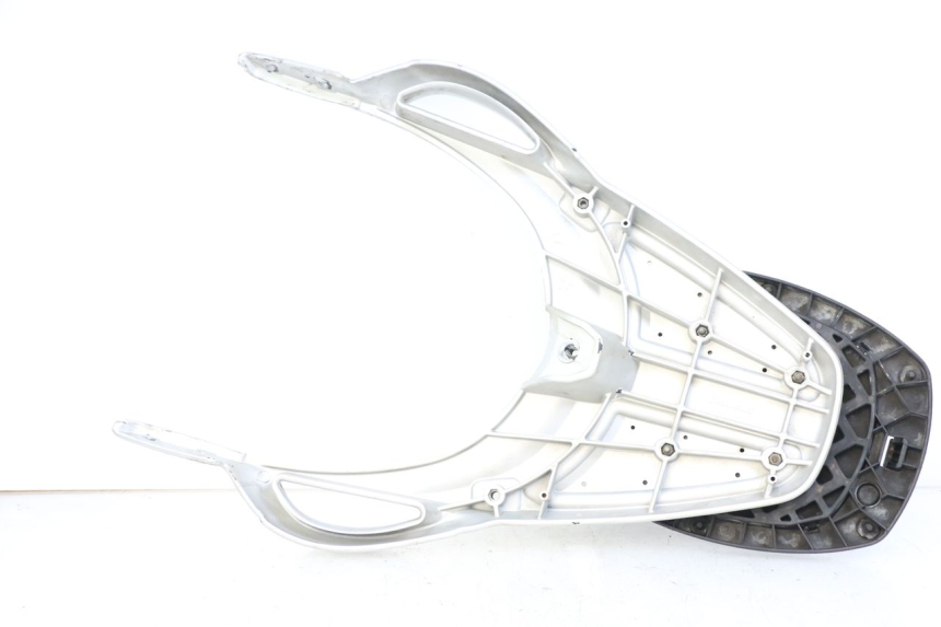 photo de PORTE PAQUET RENAULT KOURANOS 125 (2001 - 2004) - Détail de la pièce