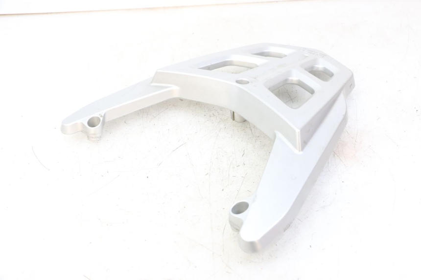 photo de PORTE PAQUET KYMCO PEOPLE S 125 (2000 - 2008) - Autre angle de vue
