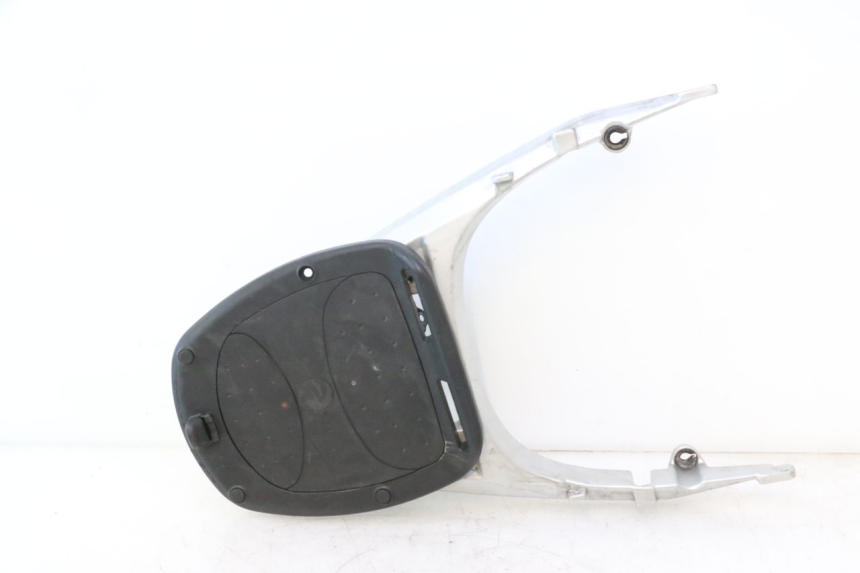 photo de PORTE PAQUET KYMCO LIKE 125 (2009 - 2016) - Points de fixation