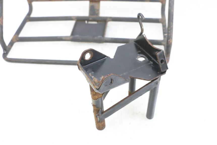 photo de PORTE PAQUET PEUGEOT LUDIX 50 (2008 - 2017) - Points de fixation