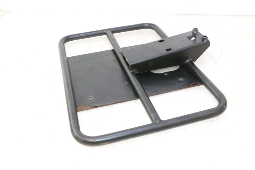 photo de PORTE PAQUET PEUGEOT LUDIX PRO 2T 50 (2010 - 2017) - Zoom état d’usage