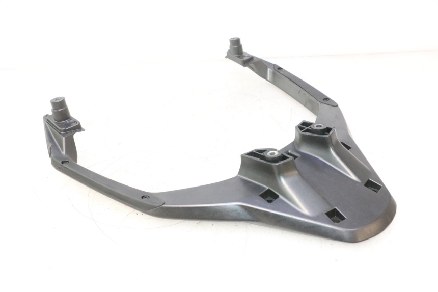 photo de PORTE PAQUET PIAGGIO MP3 HPE 530 (2022 - 2026) - Points de fixation