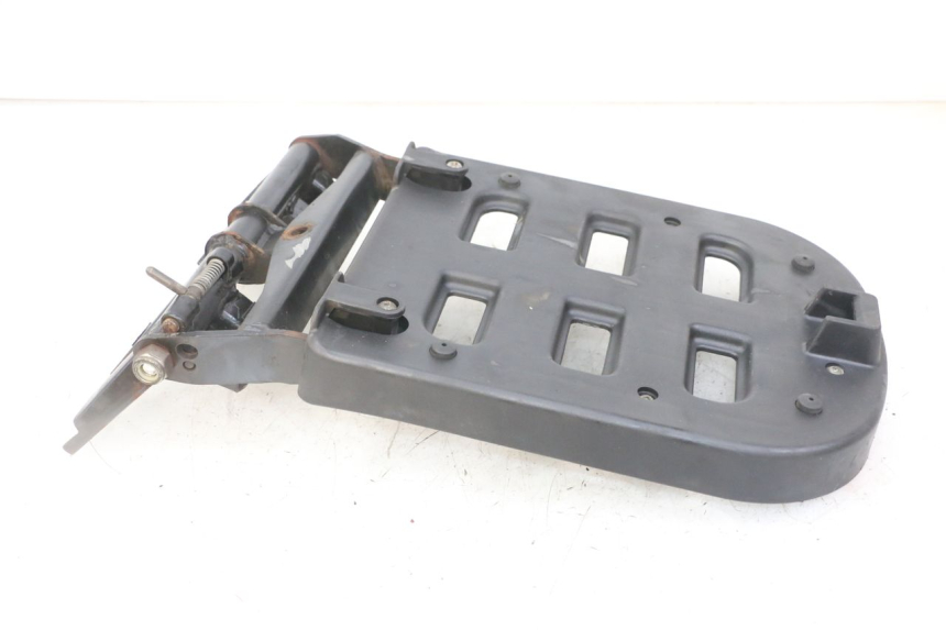 photo de PORTE PAQUET PIAGGIO MP3 LT 300 (2010 - 2016) - Autre angle de vue