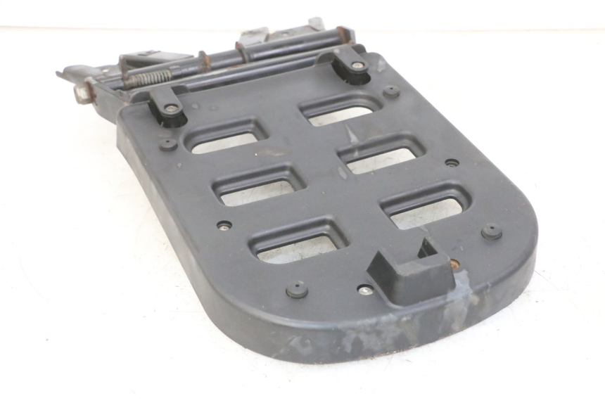 photo de PORTE PAQUET PIAGGIO MP3 LT 300 (2010 - 2016) - Vue d’ensemble