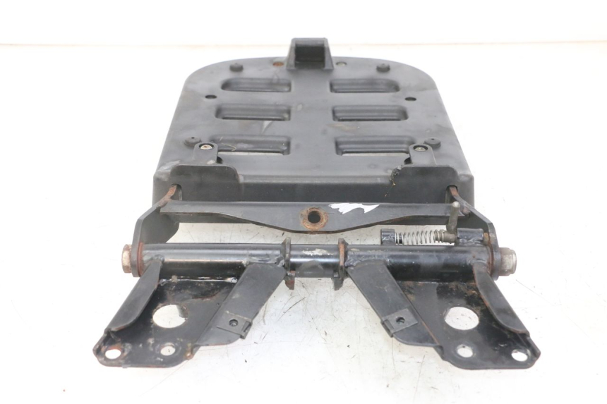 photo de PORTE PAQUET PIAGGIO MP3 LT 300 (2010 - 2016) - État de surface