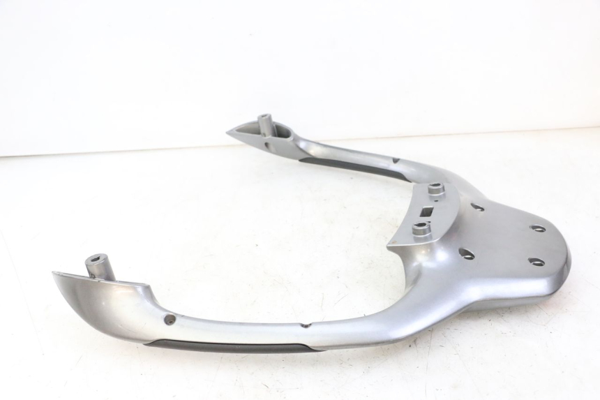 photo de PORTE PAQUET PIAGGIO MP3 500 (2014 - 2017) - Points de fixation