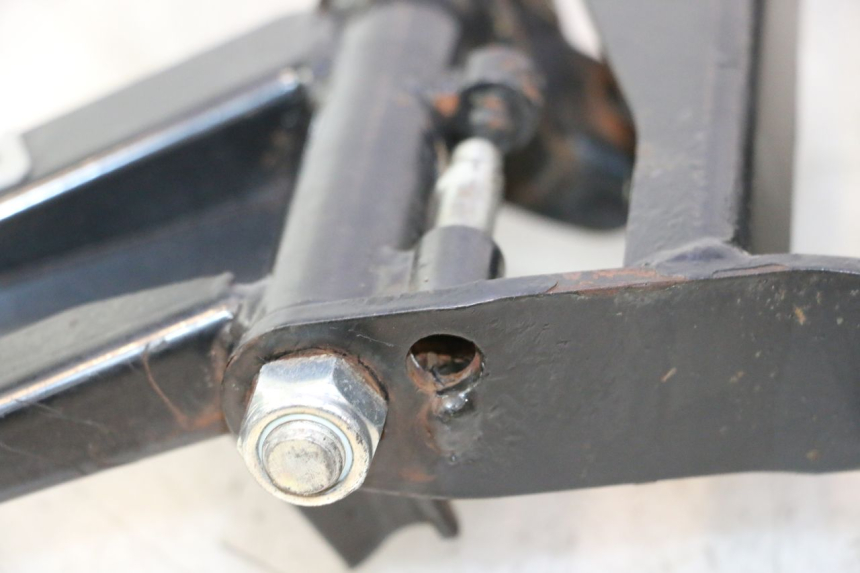 photo de PORTE PAQUET PIAGGIO MP3 125 (2006 - 2014) - Détail de la pièce
