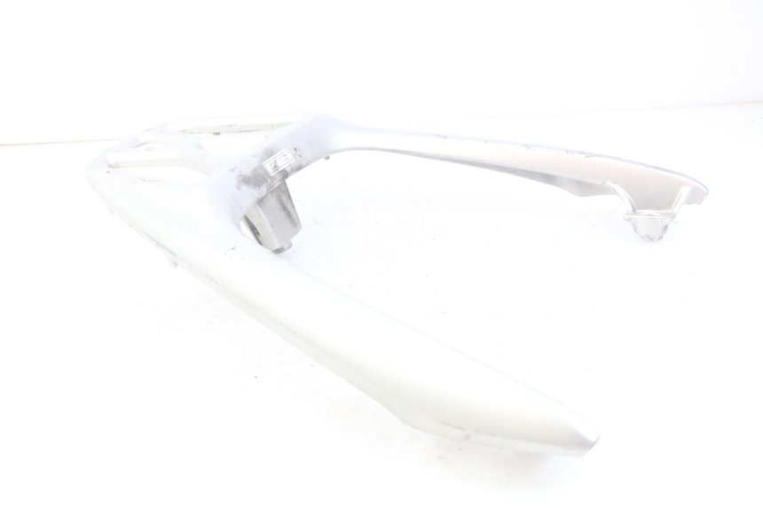 photo de PORTE PAQUET HONDA NHX LEAD 110 (2008 - 2010) - Gros plan technique