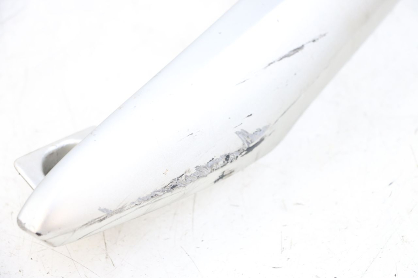 photo de PORTE PAQUET HONDA NHX LEAD 110 (2008 - 2010) - Zoom état d’usage