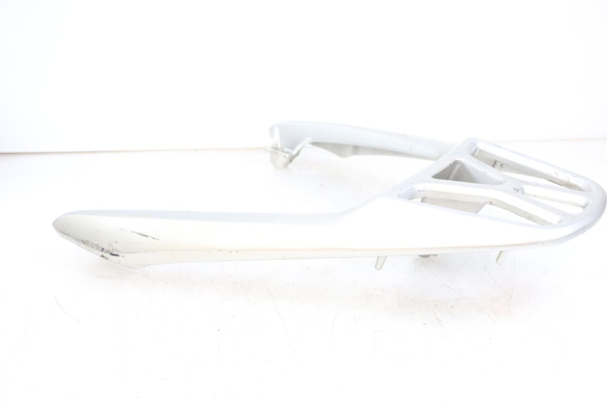 photo de PORTE PAQUET HONDA NHX LEAD 110 (2008 - 2010) - Gros plan technique