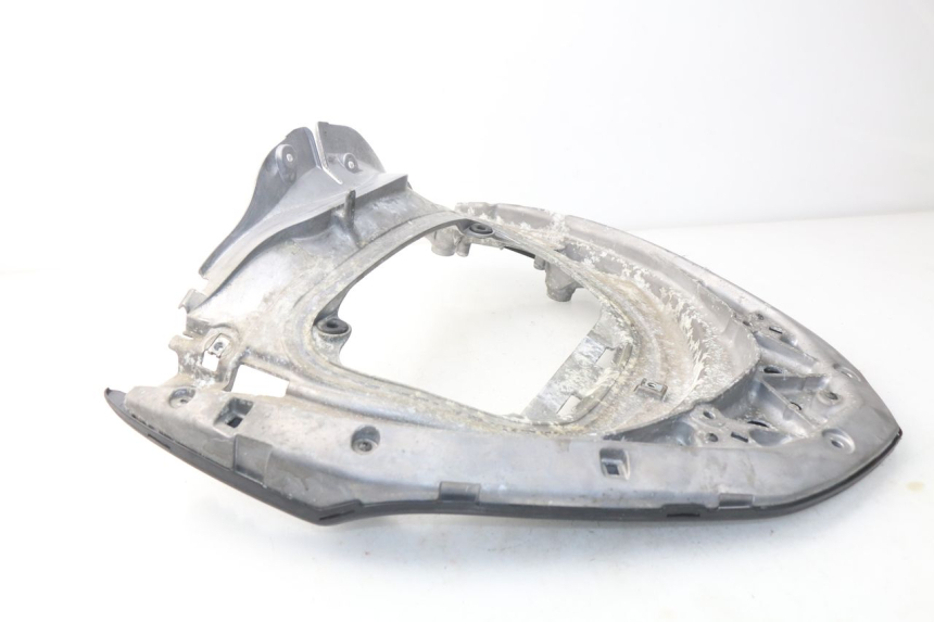 photo de PORTE PAQUET HONDA NSS EX FORZA 250 (2005 - 2013) - Zoom état d’usage