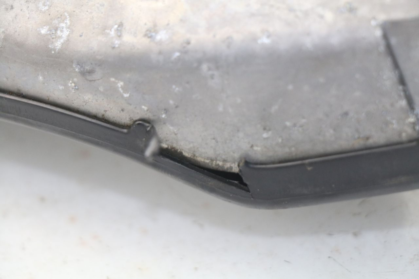 photo de PORTE PAQUET HONDA NSS EX FORZA 250 (2005 - 2013) - Vue d’ensemble