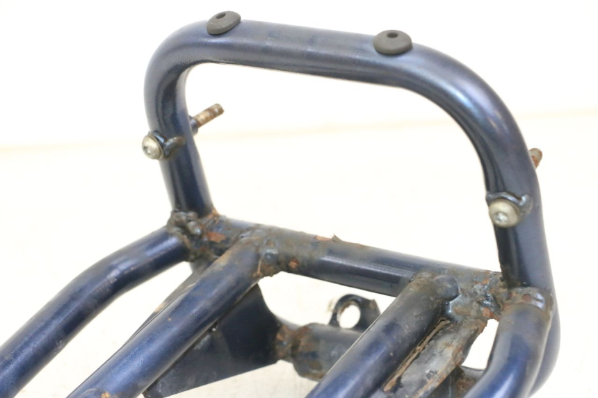 photo de PORTE PAQUET PIAGGIO VESPA LX 150 (2005 - 2013) - Détail de la pièce