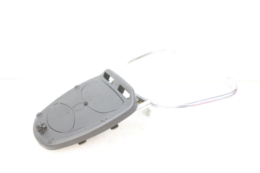 photo de PORTE PAQUET PIAGGIO VESPA LX 2T 50 (2005 - 2013) - Détails caractéristiques