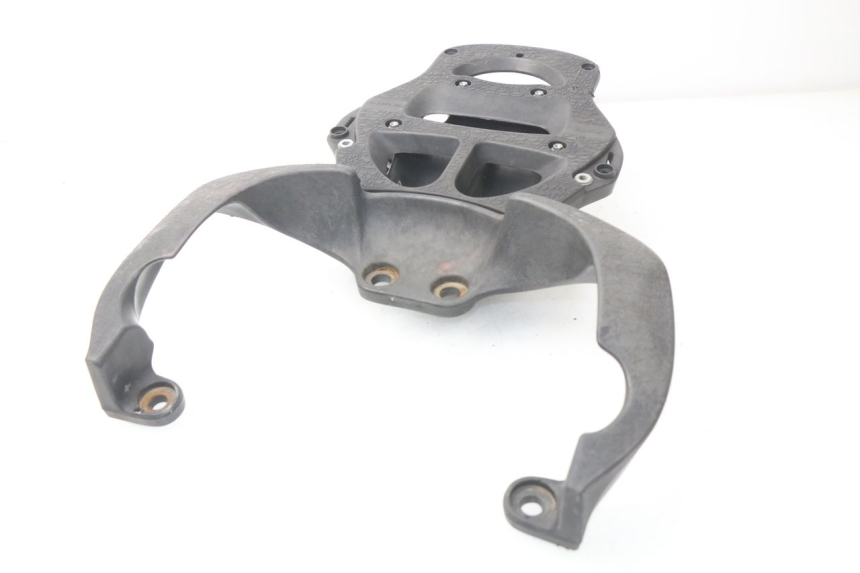 photo de PORTE PAQUET APRILIA SCARABEO GT 125 (1999 - 2007) - Vue d’ensemble