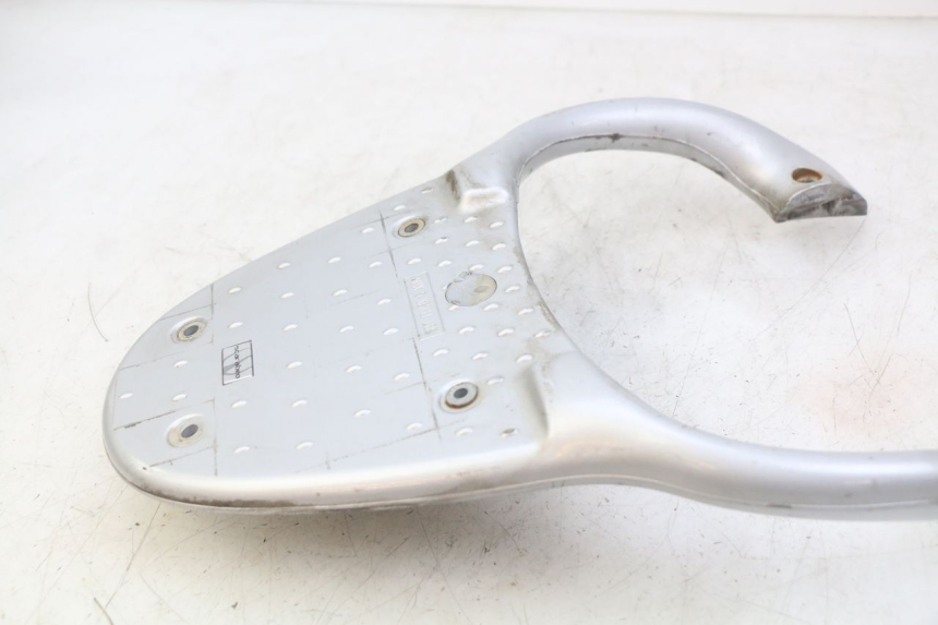 photo de PORTE PAQUET APRILIA SCARABEO 100 (2003 - 2012) - Détail de la pièce