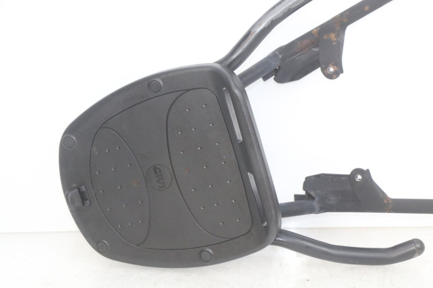 photo de PORTE PAQUET HONDA SCV LEAD 100 (2003 - 2007) - Marquages et références