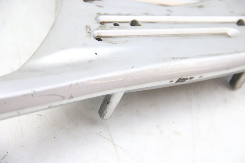 photo de PORTE PAQUET SUZUKI SIXTEEN 125 (2008 - 2010) - Focus structure