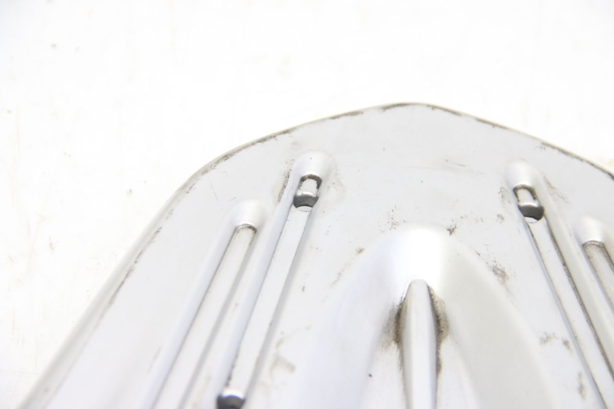 photo de PORTE PAQUET SUZUKI SIXTEEN 125 (2008 - 2010) - Détail de la pièce