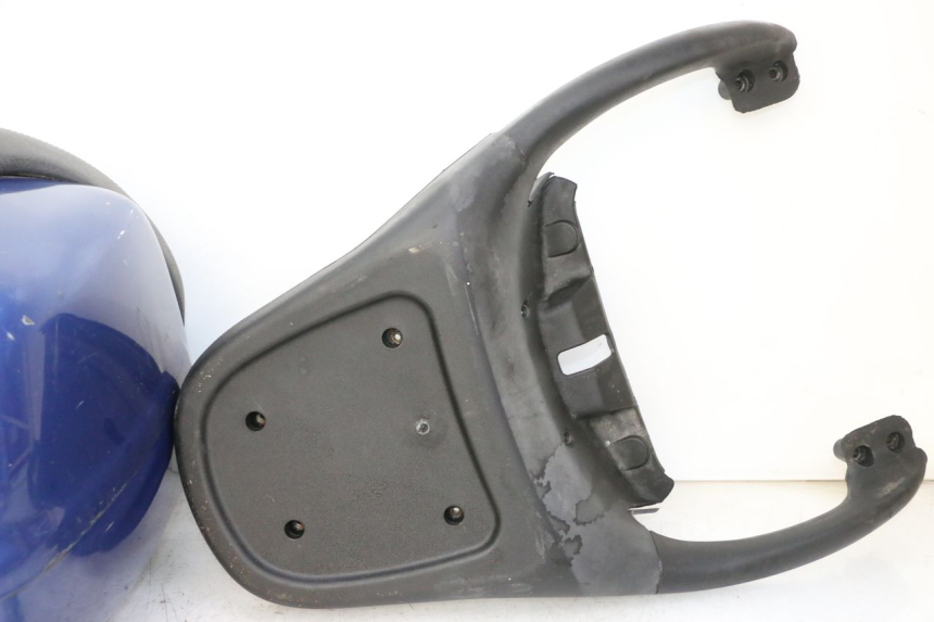 photo de PORTE PAQUET PIAGGIO X9 EVOLUTION 125 (2003 - 2007) - Angle alternatif