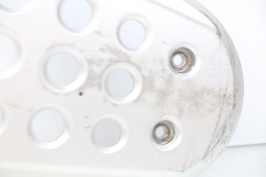 photo de PORTE PAQUET SUZUKI XF FREEWIND 650 (1997 - 2003) - Points de fixation