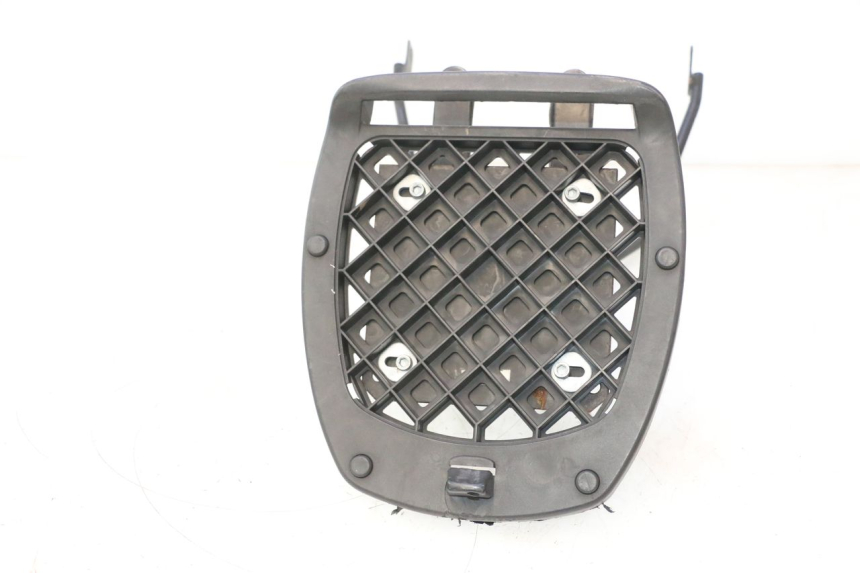 photo de PORTE PAQUET YAMAHA YP MAJESTY 125 (1998 - 2001) - Détails caractéristiques