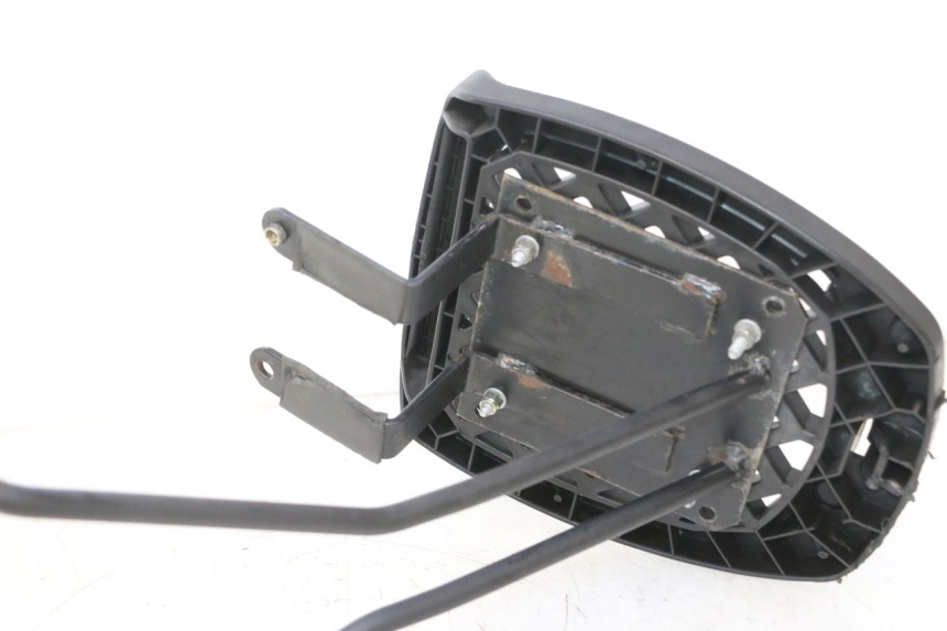 photo de PORTE PAQUET YAMAHA YP MAJESTY 125 (1998 - 2001) - État de surface