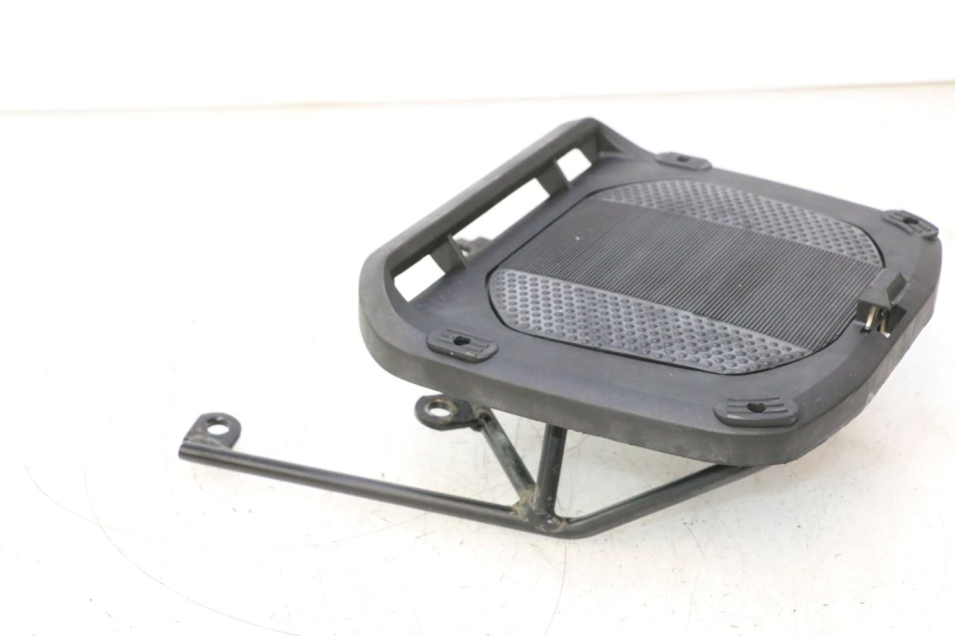 photo de PORTE PAQUET YAMAHA YP MAJESTY 125 (2002 - 2006) - Zoom état d’usage