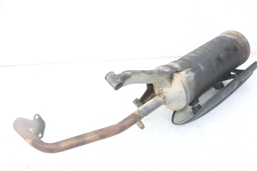 photo de POT ECHAPPEMENT KYMCO AGILITY 4T 50 (2005 - 2018) - Gros plan technique