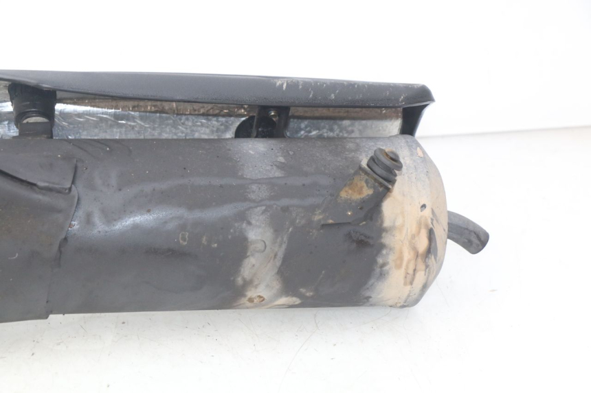 photo de POT ECHAPPEMENT KYMCO AGILITY DELIVERY 4T 50 (2018 - 2023) - Gros plan technique