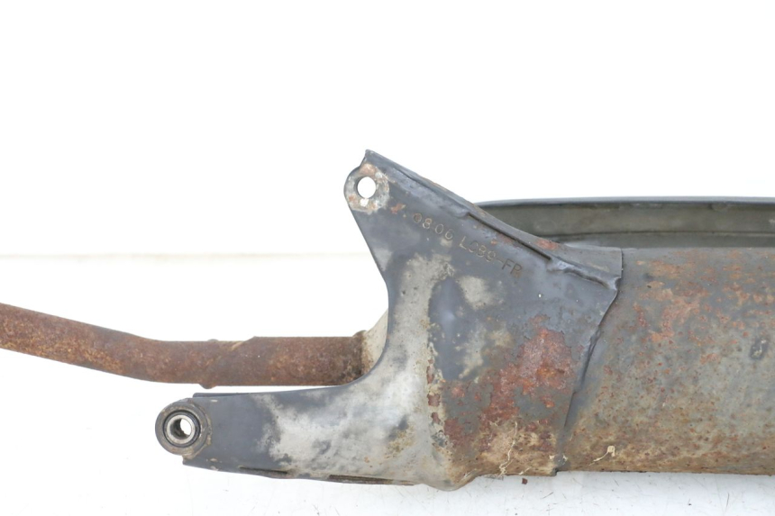 photo de POT ECHAPPEMENT KYMCO AGILITY PREMIUM 50 (2007 - 2010) - Points de fixation