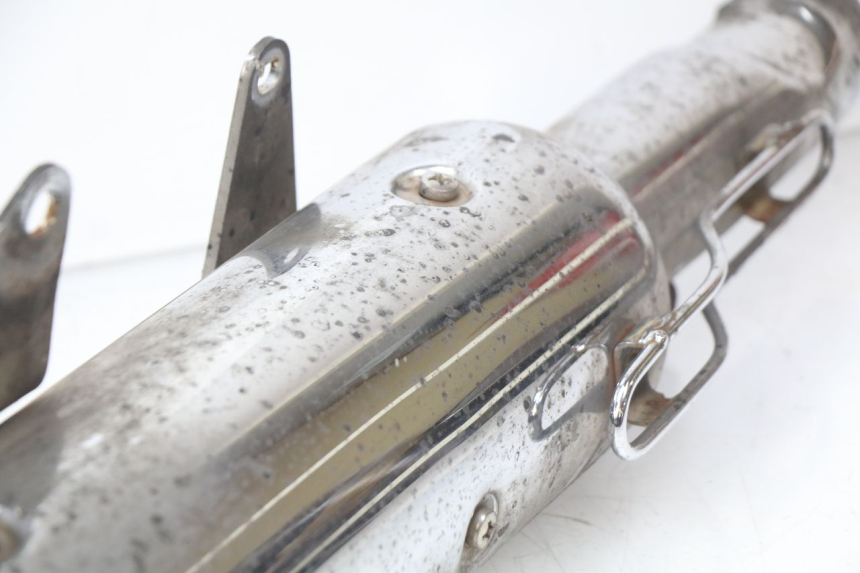 photo de POT ECHAPPEMENT ROYAL ENFIELD BULLET CLASSIC 500 (2017 - 2020) - Détails caractéristiques