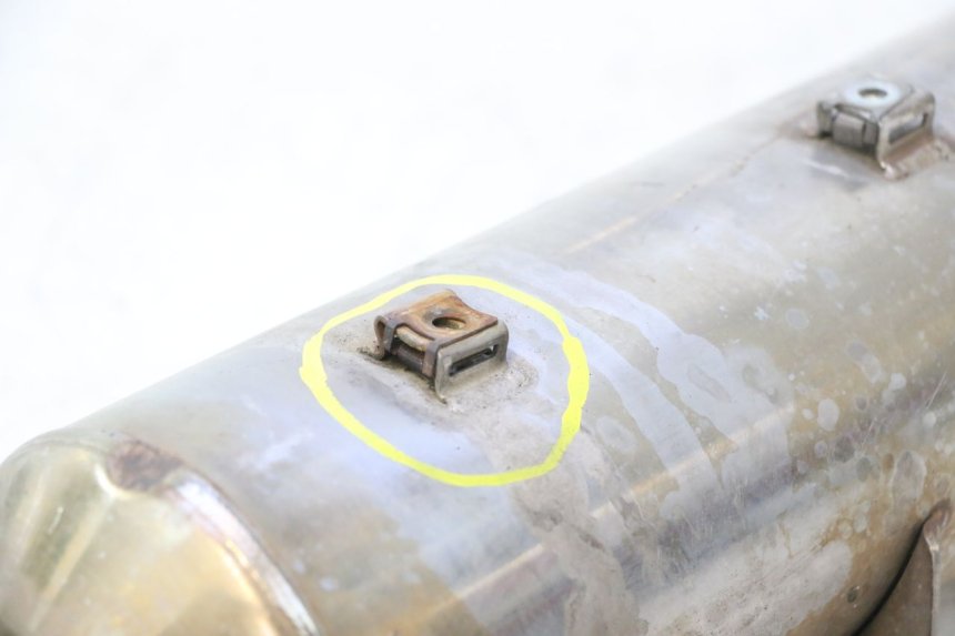 photo de POT ECHAPPEMENT PEUGEOT CITYSTAR 125 (2011 - 2017) - Gros plan technique