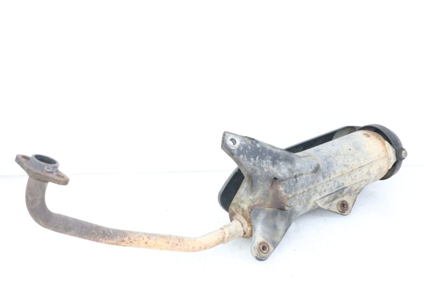 photo de POT ECHAPPEMENT YAMAHA CYGNUS X 125 (2004 - 2007) - Gros plan technique