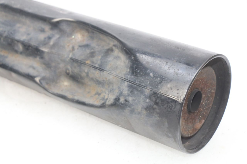 photo de POT ECHAPPEMENT DROIT YAMAHA FJ 3CX 1200 (1986 - 1996) - Points de fixation