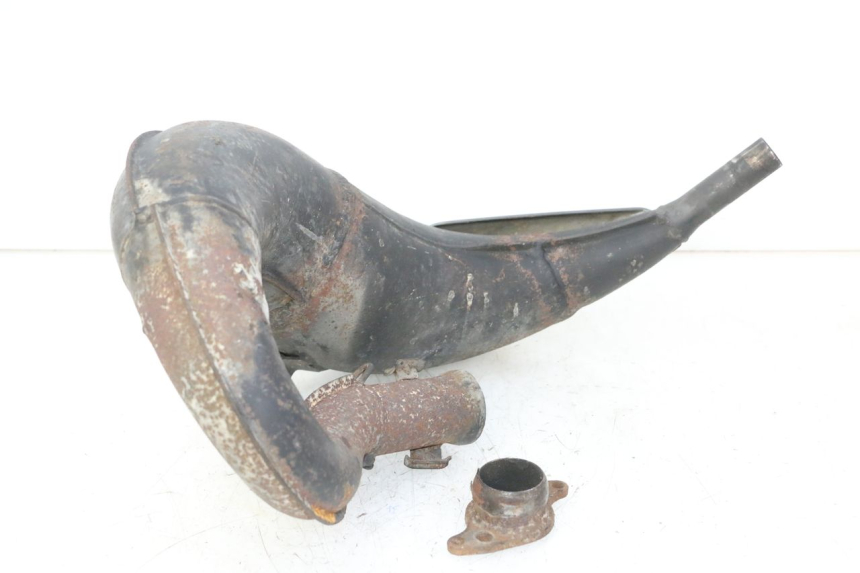 photo de POT ECHAPPEMENT APRILIA ETX 125 (1998 - 2002) - Points de fixation