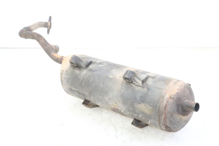 photo de POT ECHAPPEMENT HONDA FES S-WING SWING ABS 125 (2007 - 2015) - Gros plan technique